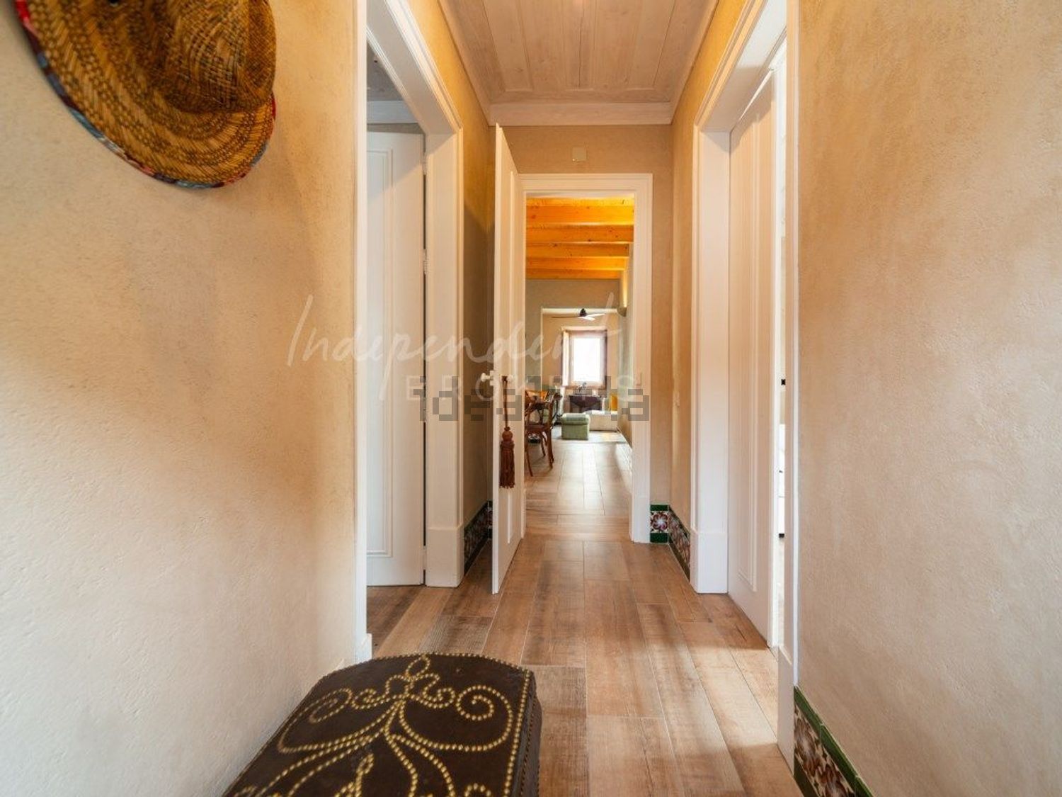 出租小楼房或独栋别墅在Rua Miguel Bombarda, 2 - 过道