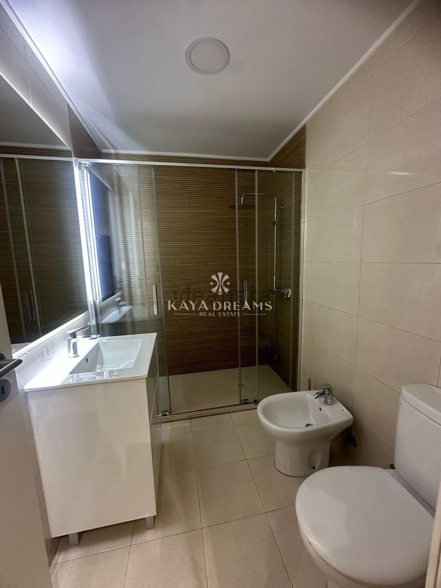 出租公寓 t2在Alto dos Moinhos - 卫生间