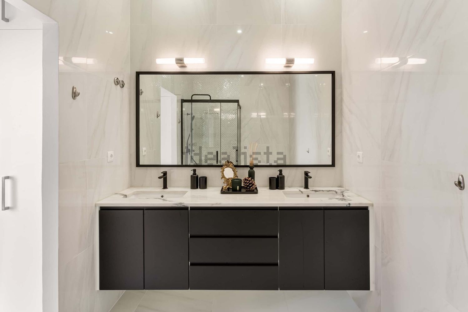 出租公寓 t2在Rua da Voz do Operário, 50 - 卫生间