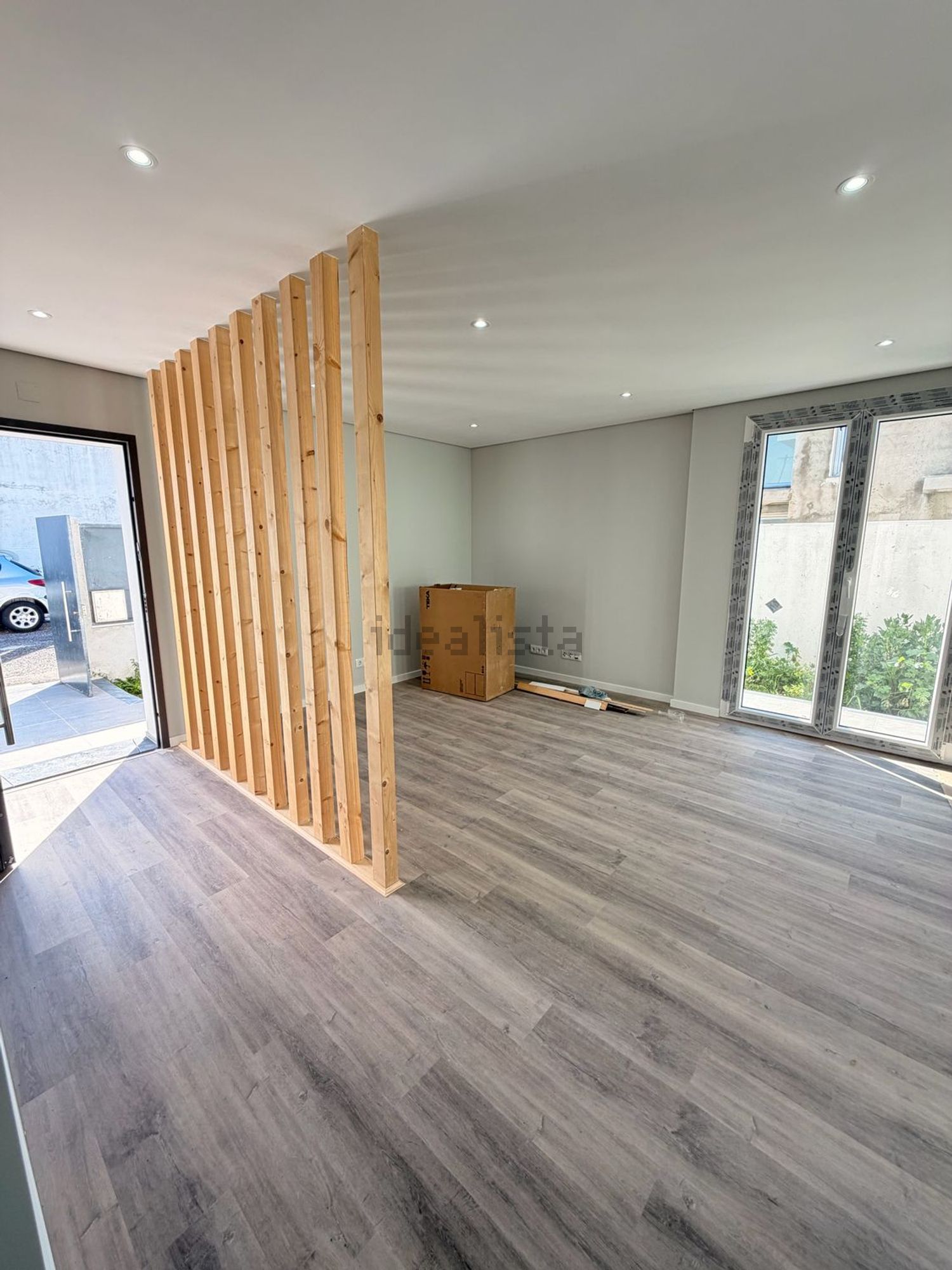 小楼房或独栋别墅出售在Rua Carlos Paião, 11 - 前厅