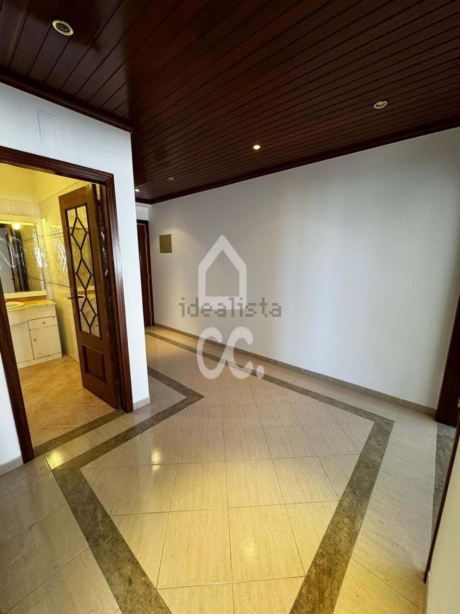 公寓 t3出售在Sacavém e Prior Velho - 过道