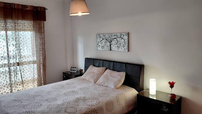 出租房间在Rua Ramiro Ferrão, 53