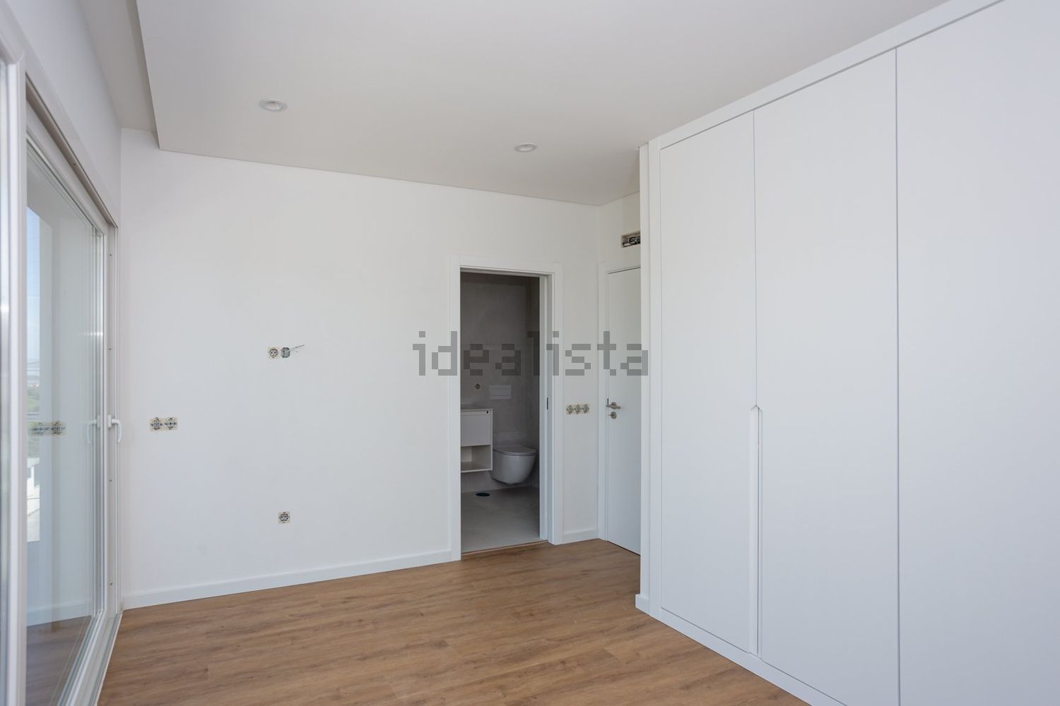 双拼别墅出售在Avenida Raul Brandão - 卧室