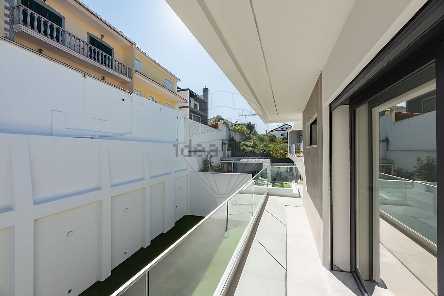 小楼房或独栋别墅出售在Rua da Cruzinha - 阳台