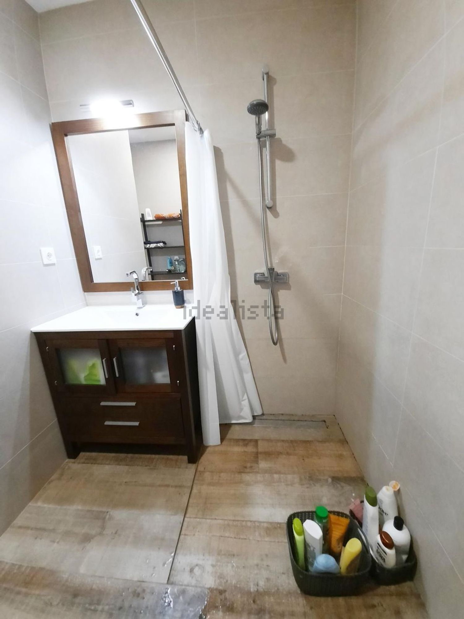 出租房间在Rua Bento de Jesus Caraça, 1 - 卫生间