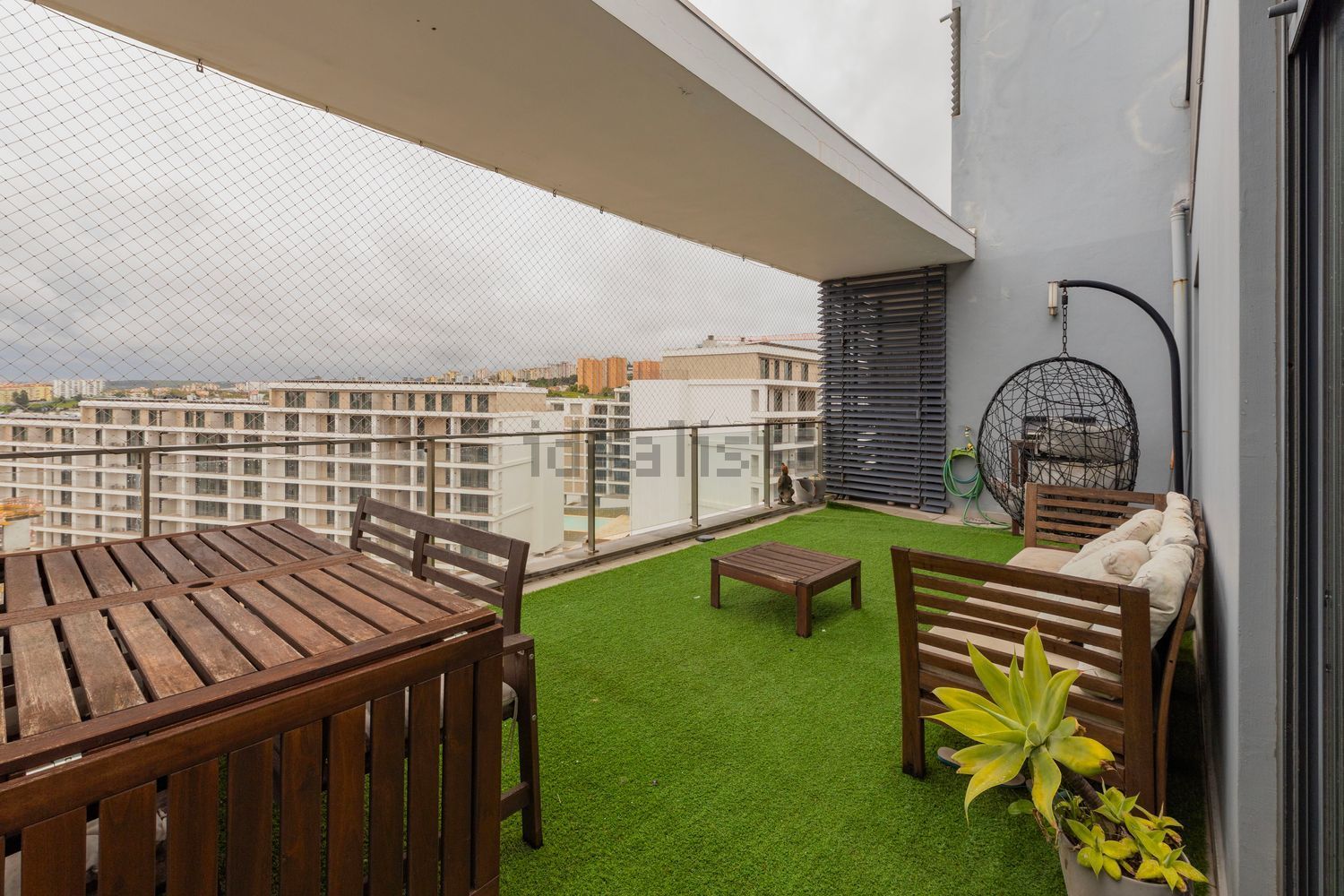 公寓 t2出售在Rua José Sobral de Almada Negreiros - 阳台