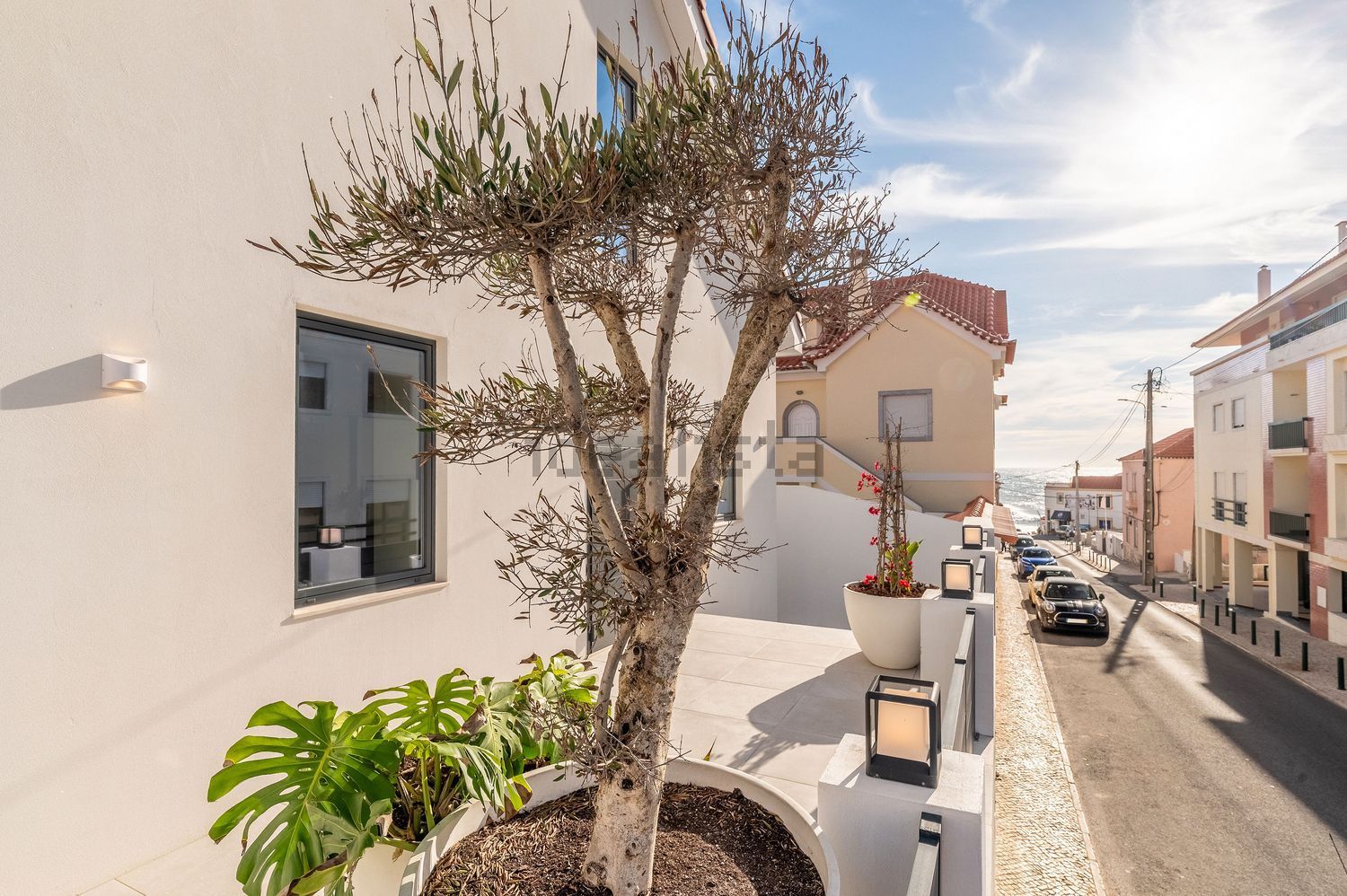 小楼房或独栋别墅出售在Avenida António Garcia de Castro - 外立面