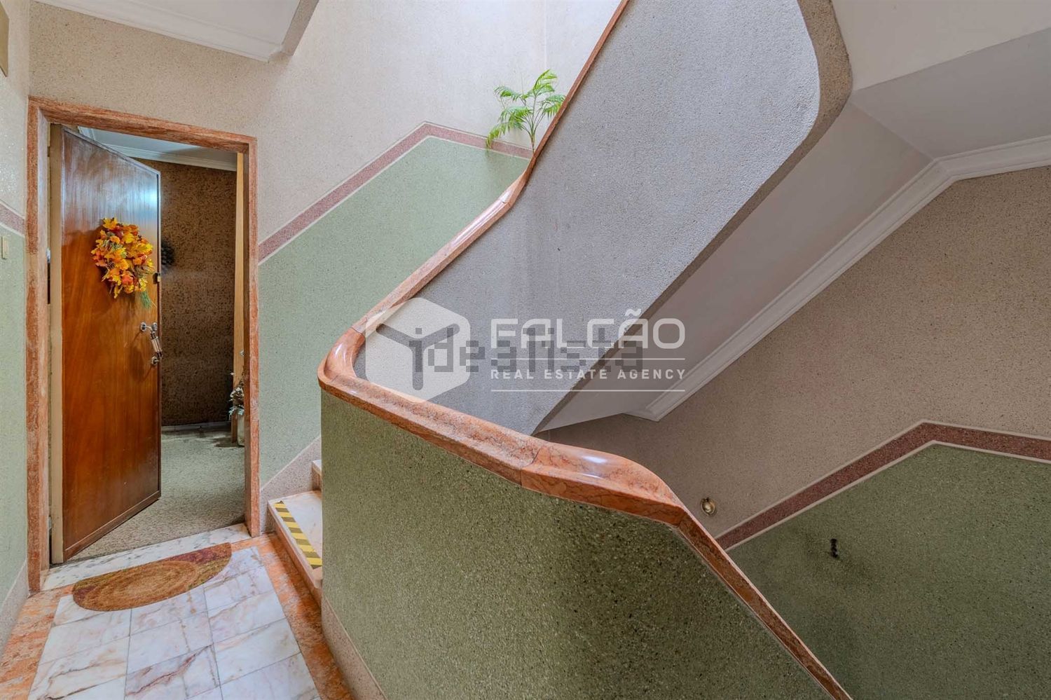 公寓 t3出售在Centro da Amadora - 详情