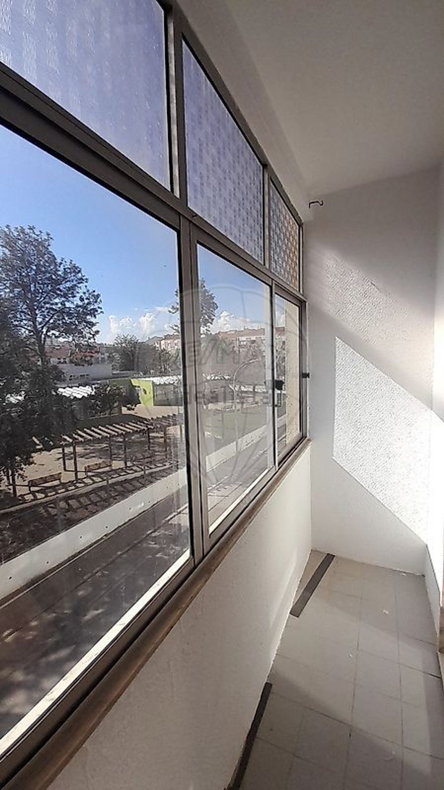 公寓 t2出售在Rua Soeiro Pereira Gomes - 阳台