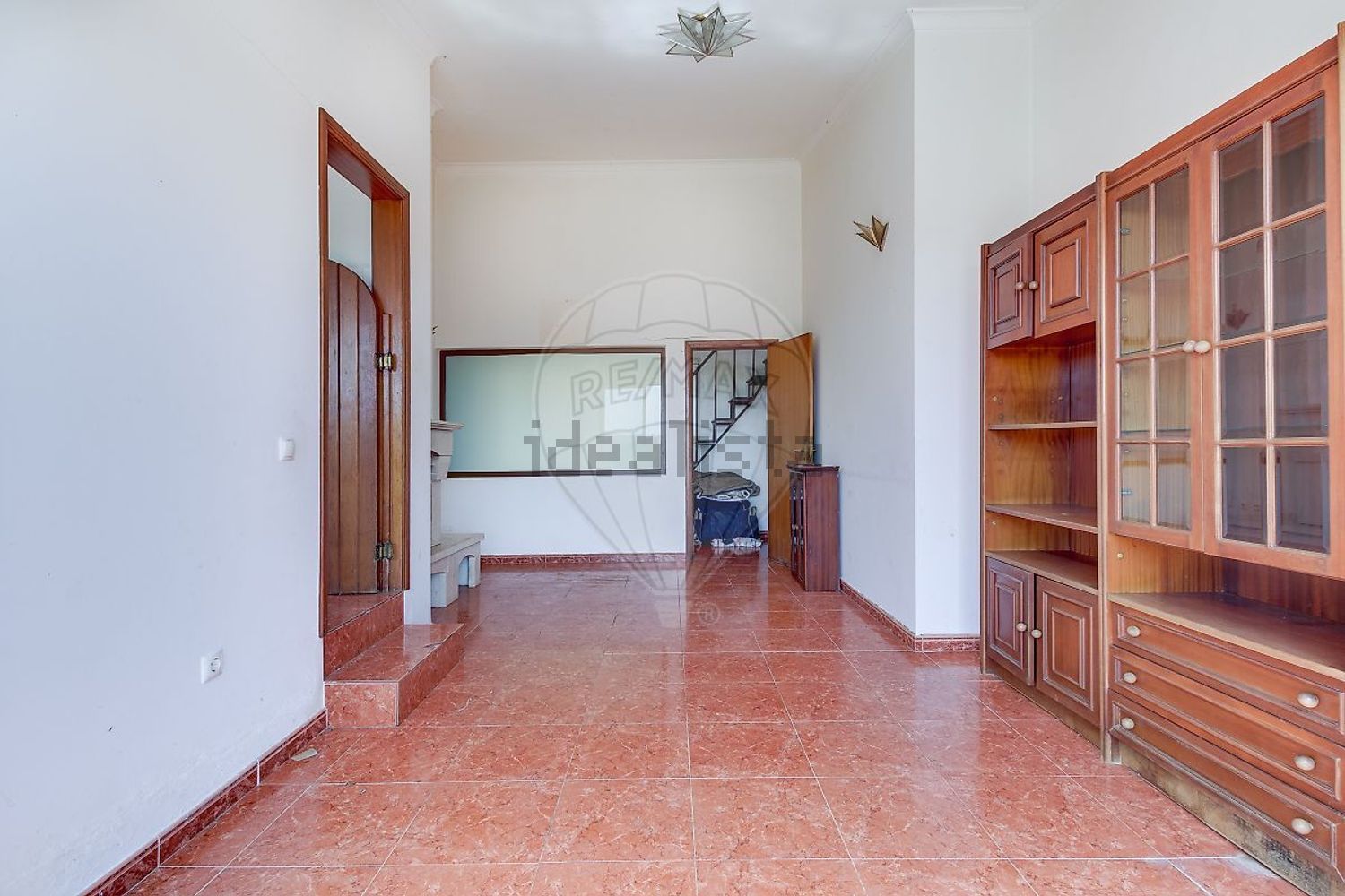 小楼房或独栋别墅出售在Estrada do Casal Sequeiro - 过道