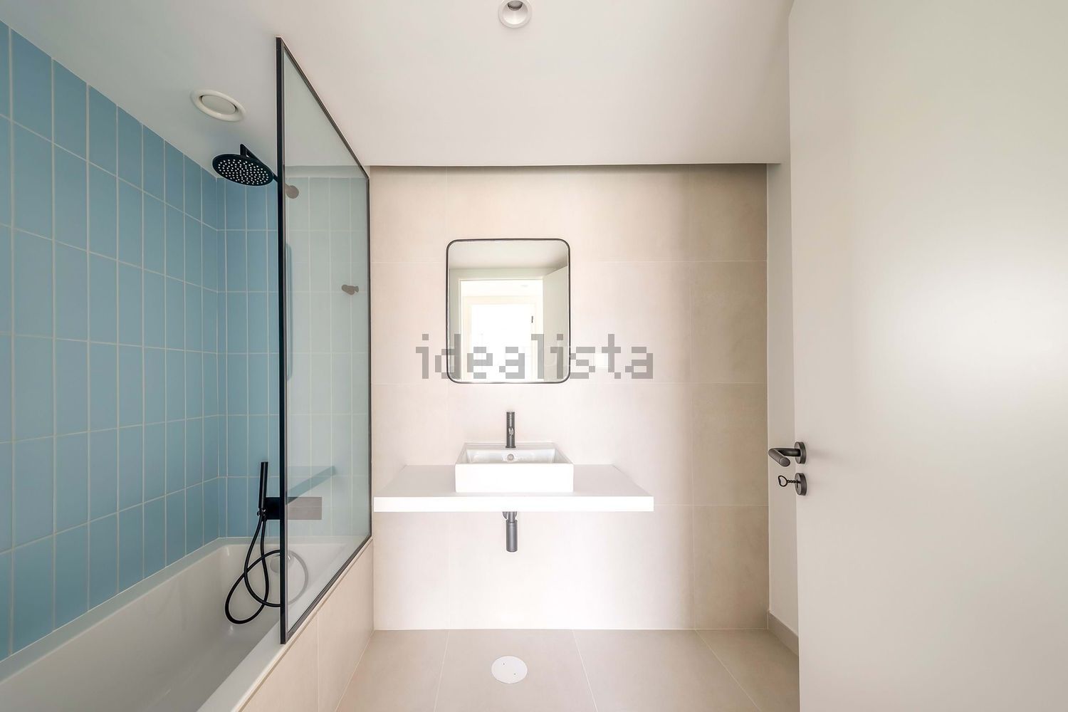 出租公寓 t2在Rua Bombeiros Voluntários do Barreiro, 31 - 卫生间