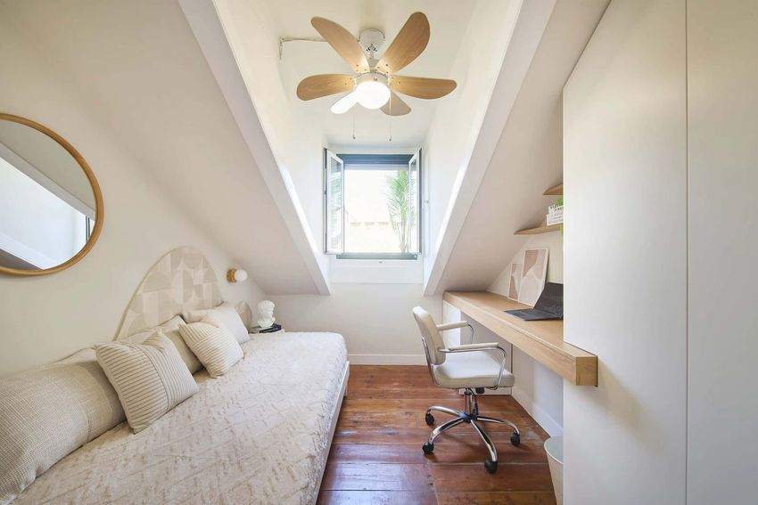 出租房间在Largo Vitorino Damásio, 2