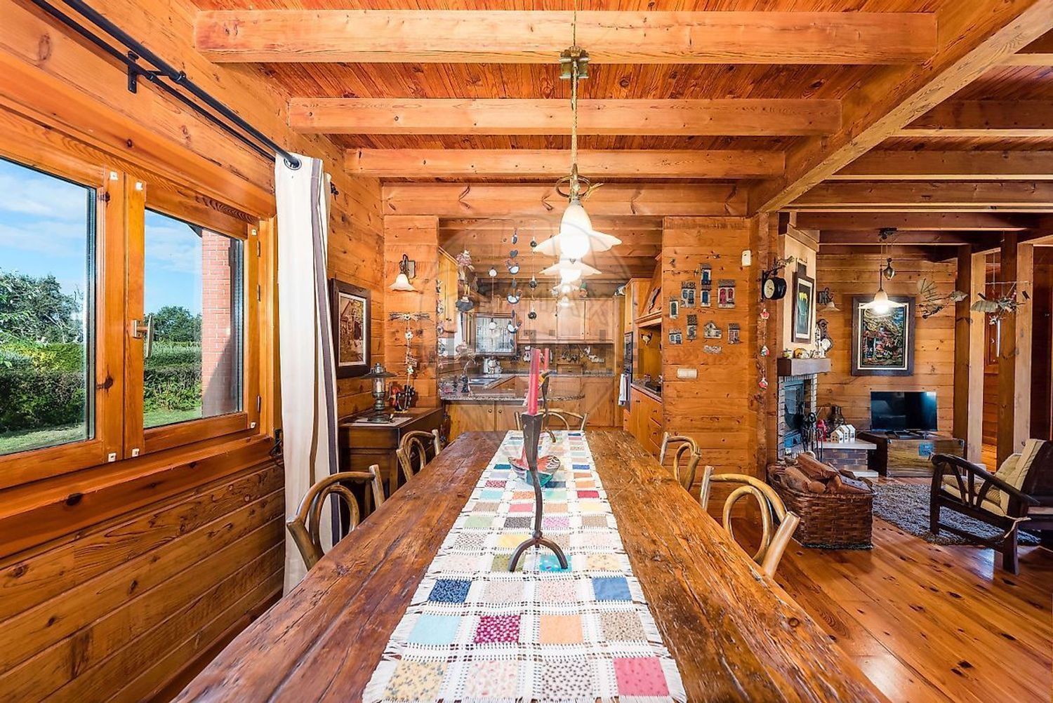 小楼房或独栋别墅出售Ip1 - 客厅