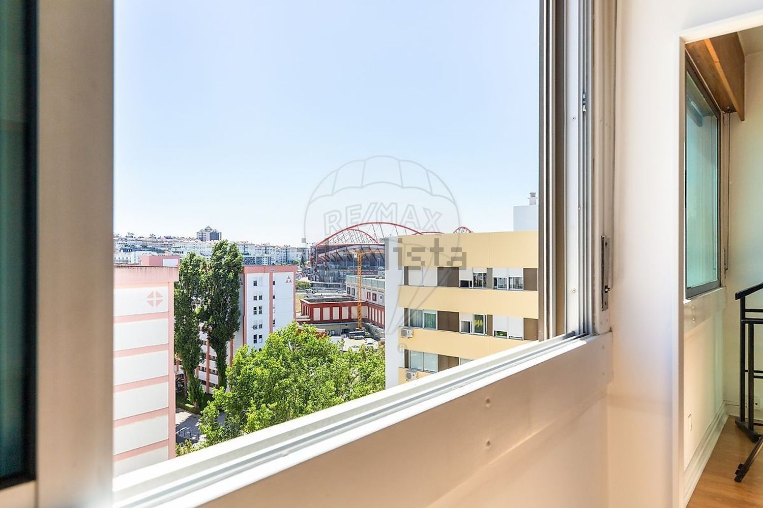 出租公寓 t2在Rua Maria Brown - 阳台