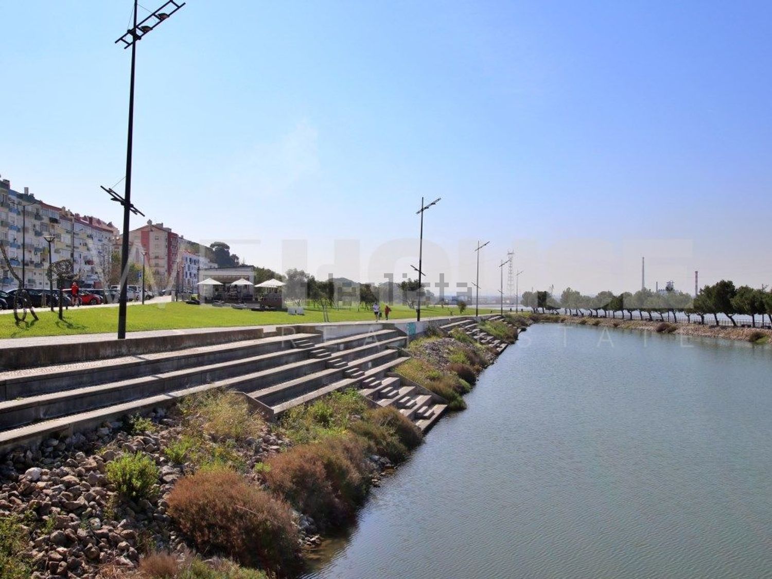 公寓 t1出售在Rua Voz do Operário, 74 - 照片