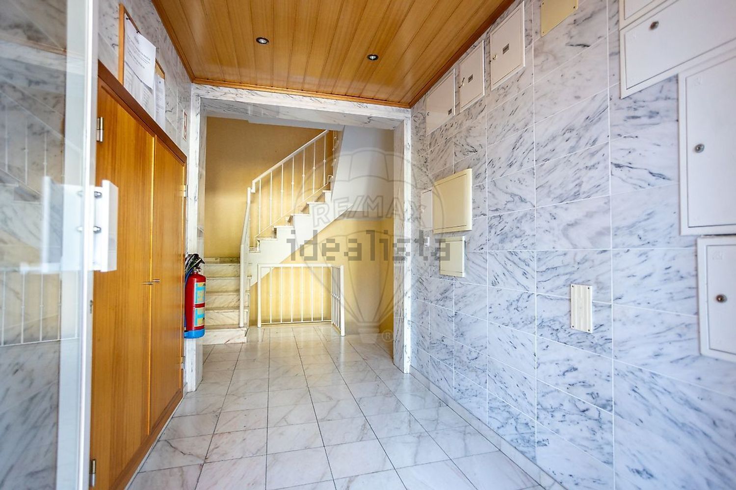 公寓 t2出售在Rua da Fonte Velha - 过道