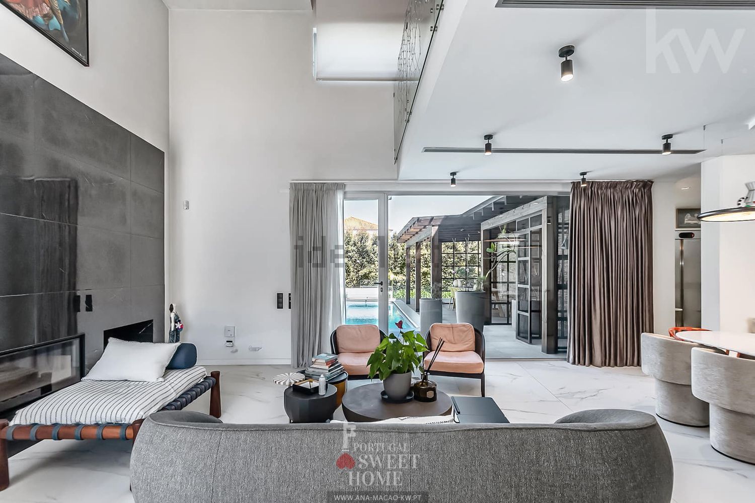 小楼房或独栋别墅出售在Beloura - Penha Longa - 客厅