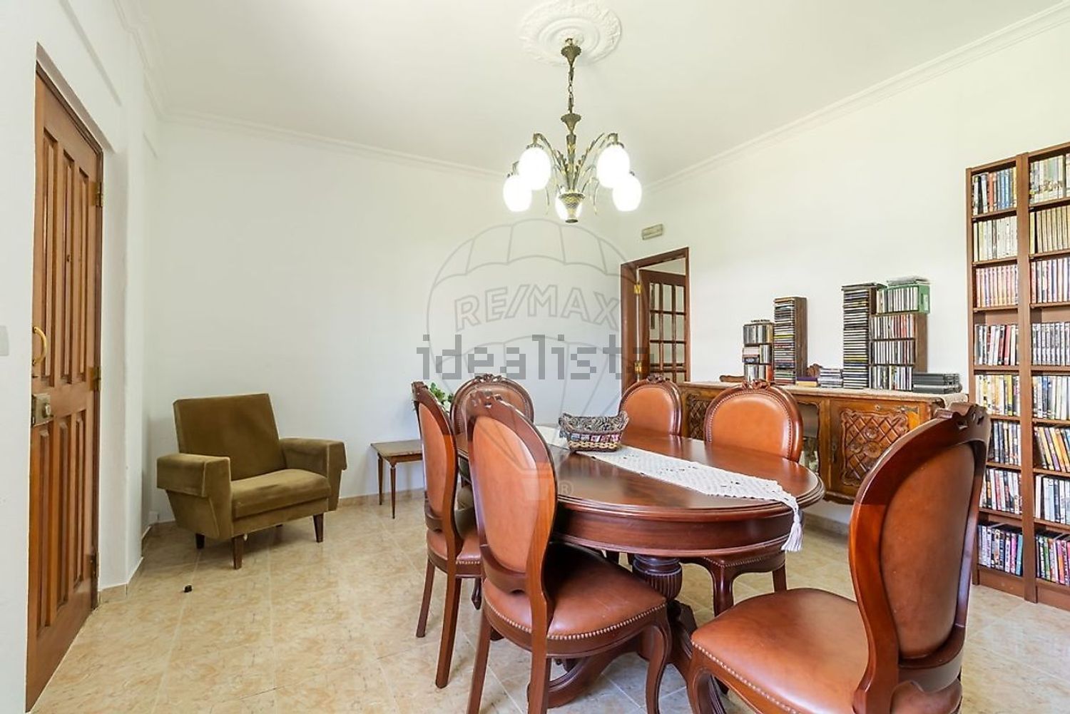 小楼房或独栋别墅出售Casal Novo - 客厅