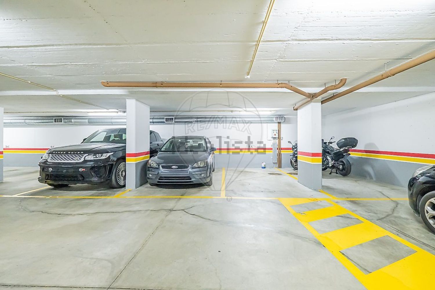 公寓 t3出售在Rua 25 de Abril de 1974 - 停车位