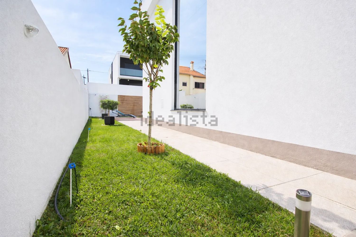 小楼房或别墅出售在Santo Antão e São Julião do Tojal - 外立面