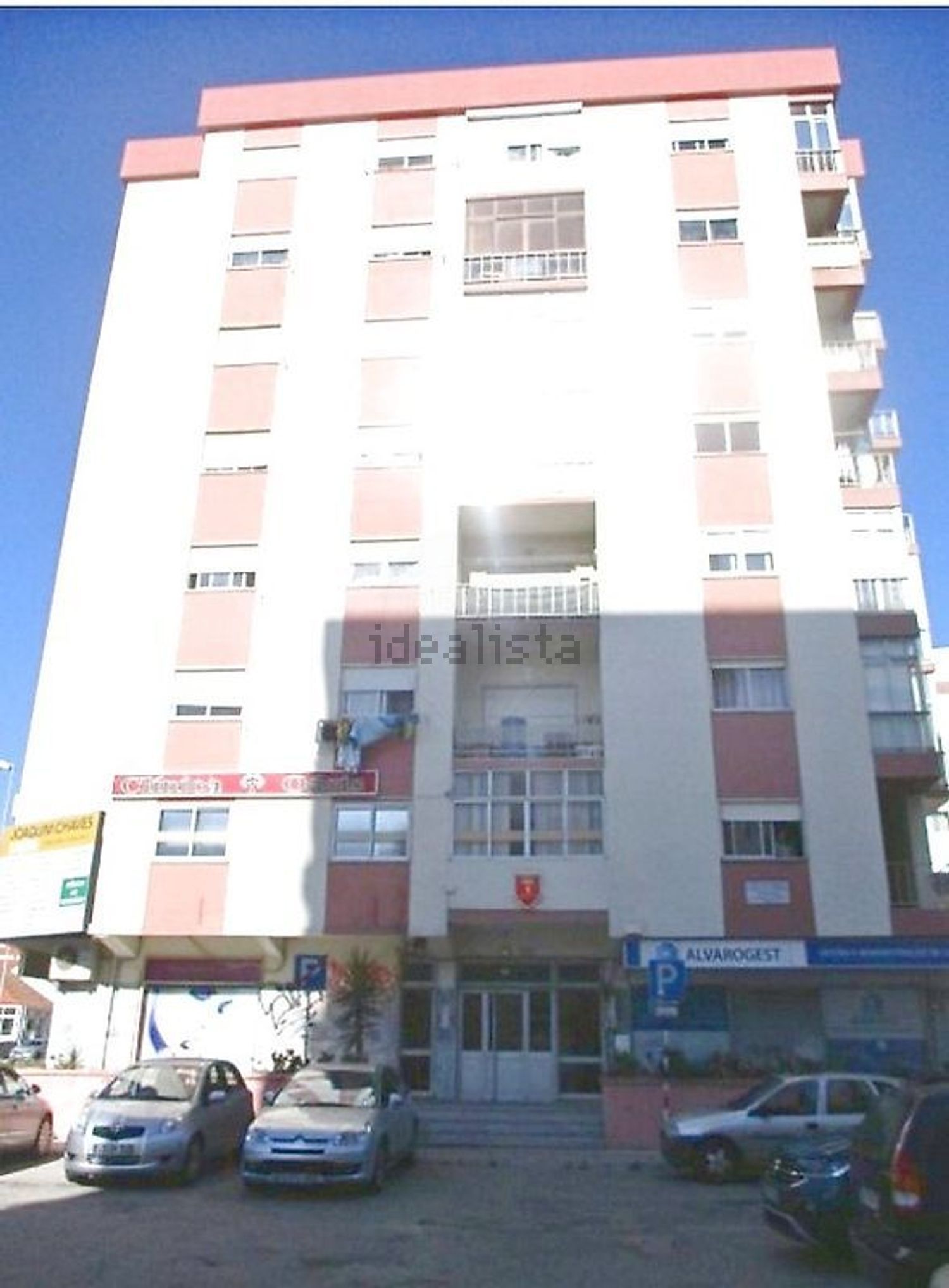 公寓 t3出售在Rua General Humberto Delgado - 视线