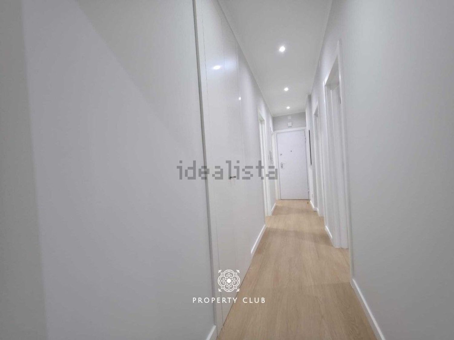 公寓 t2出售在Rua Doutor Guerra Junqueiro - 过道