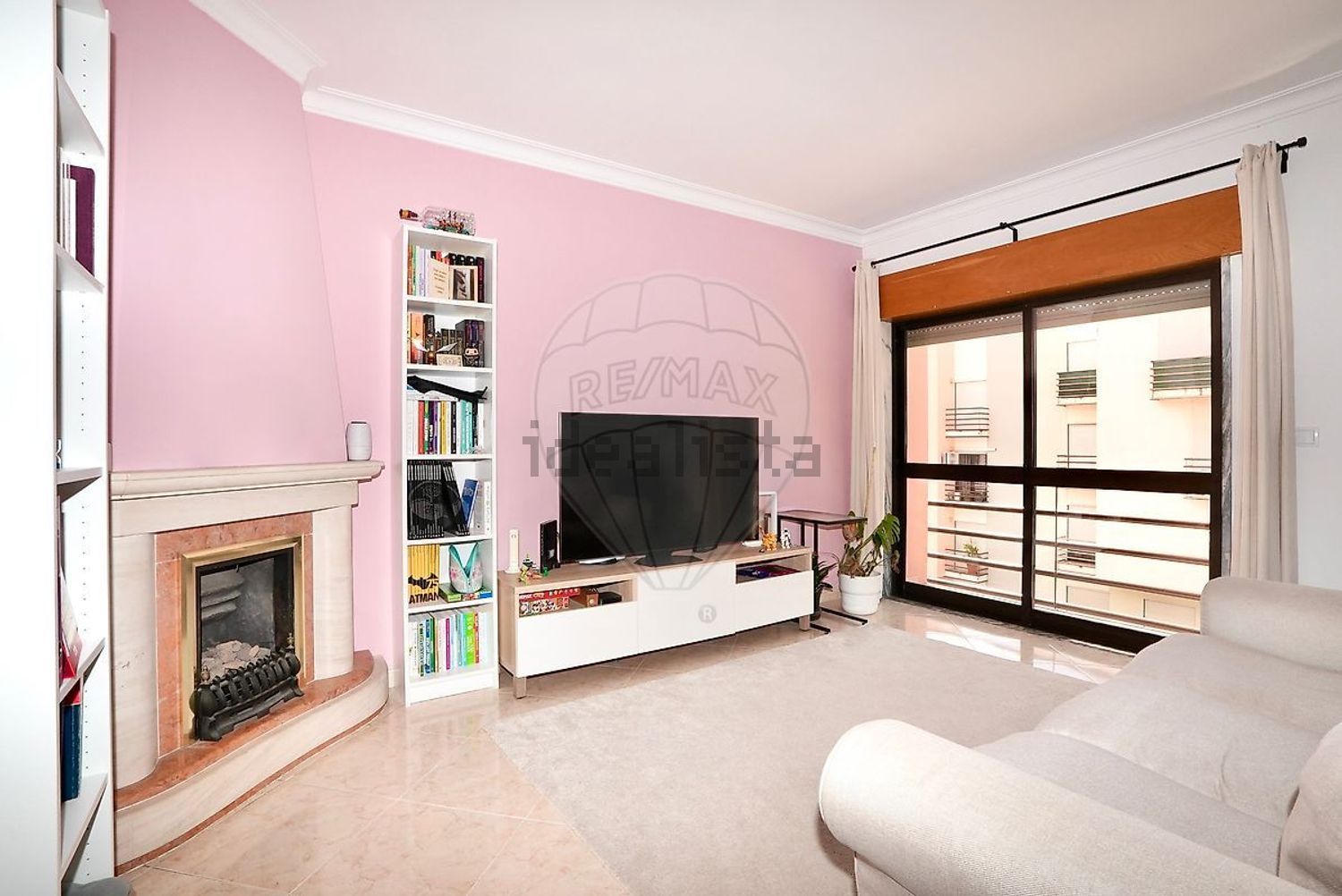 公寓 t3出售在Avenida Carlos Pinhão - 客厅