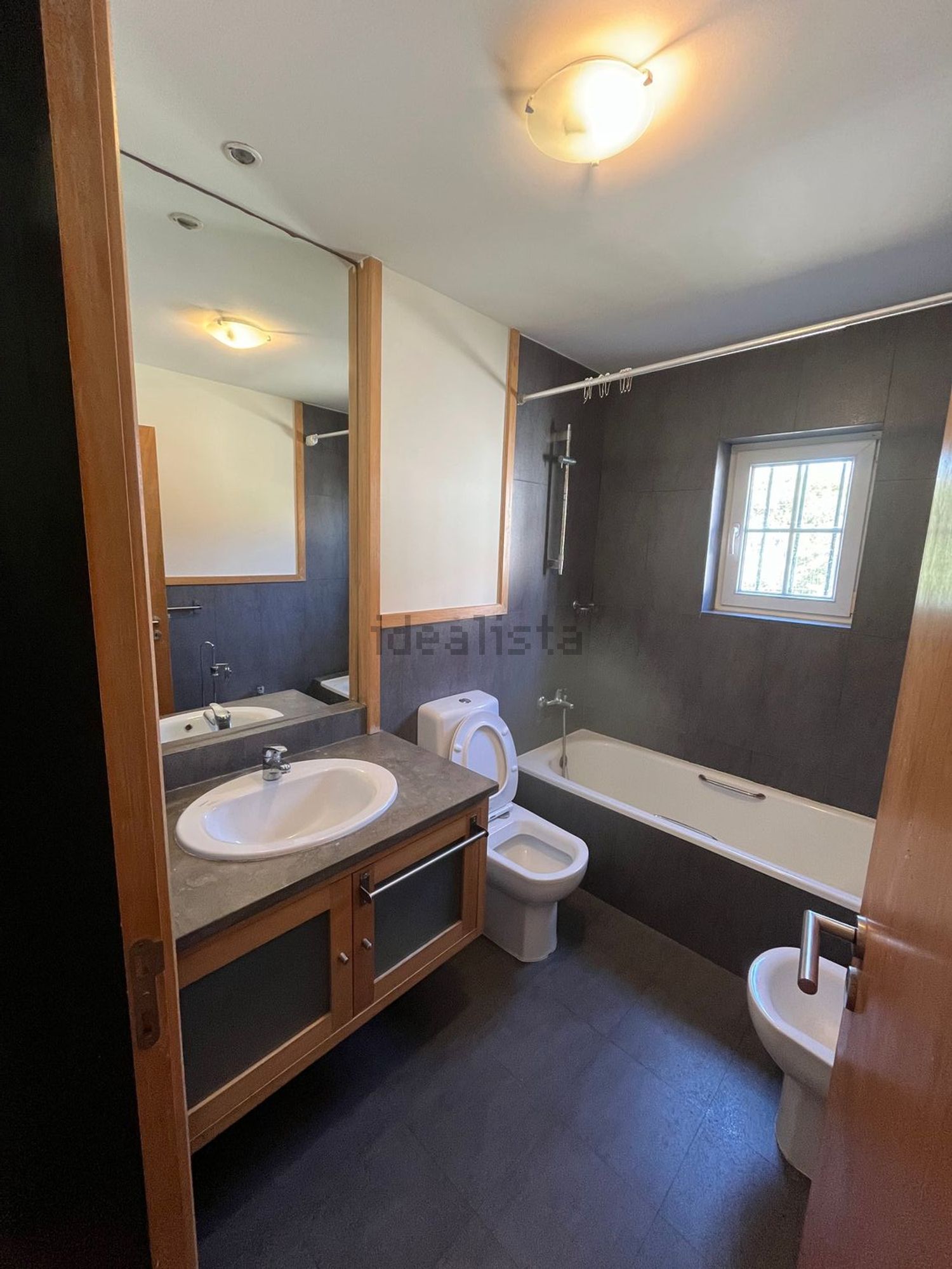 出租公寓 t3在Rua Avencas, 88 - 卫生间