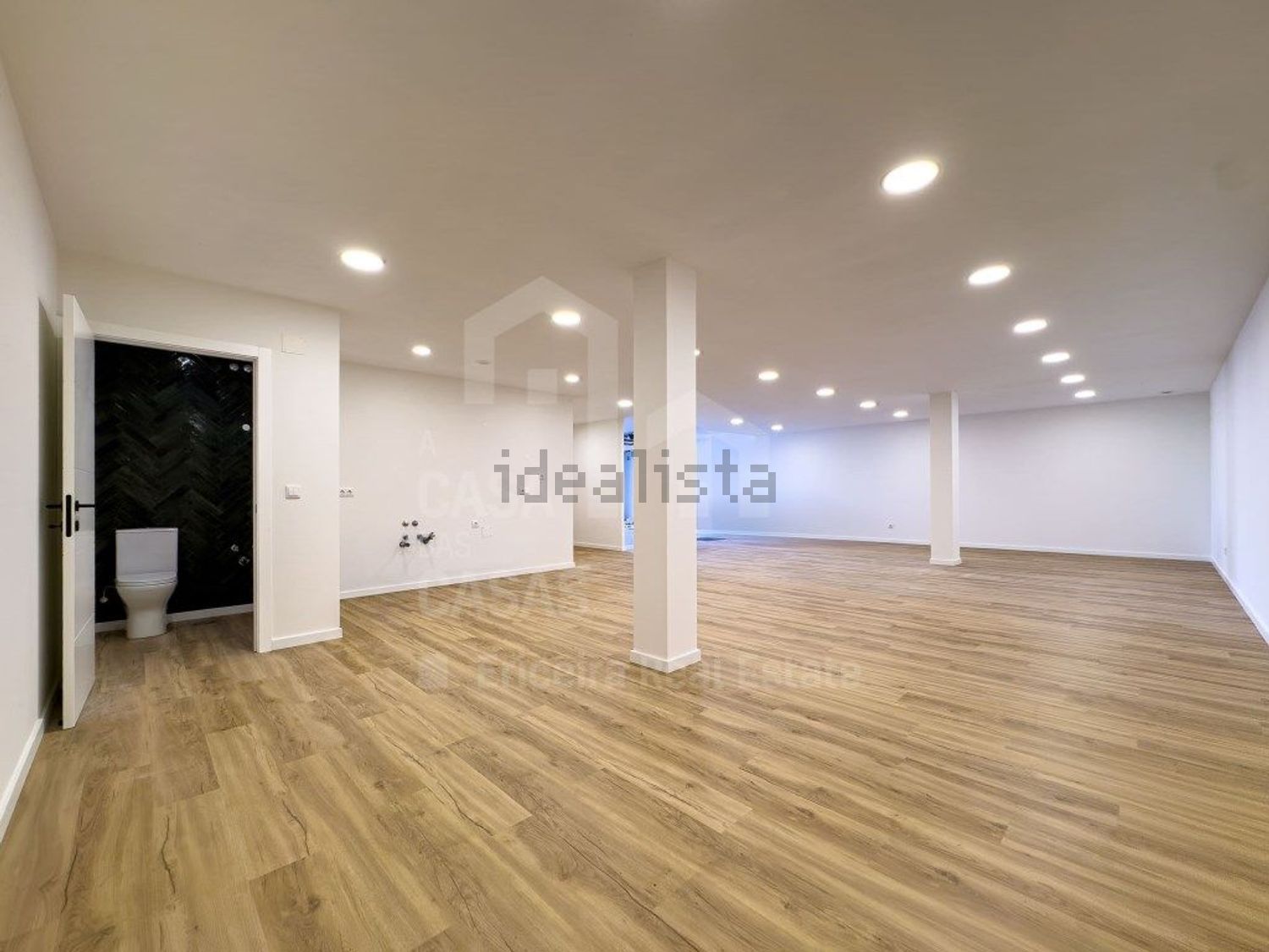 小楼房或独栋别墅出售在Encarnação - 居住