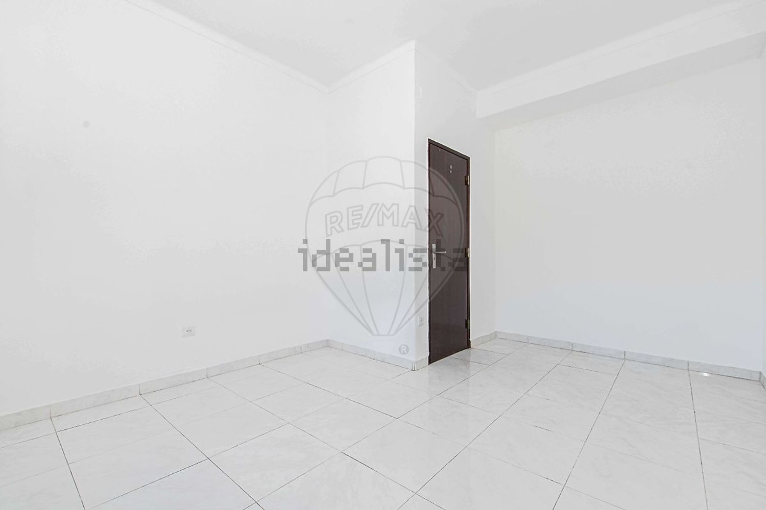 出租公寓 t2在Rua Almeida Garrett - 居住