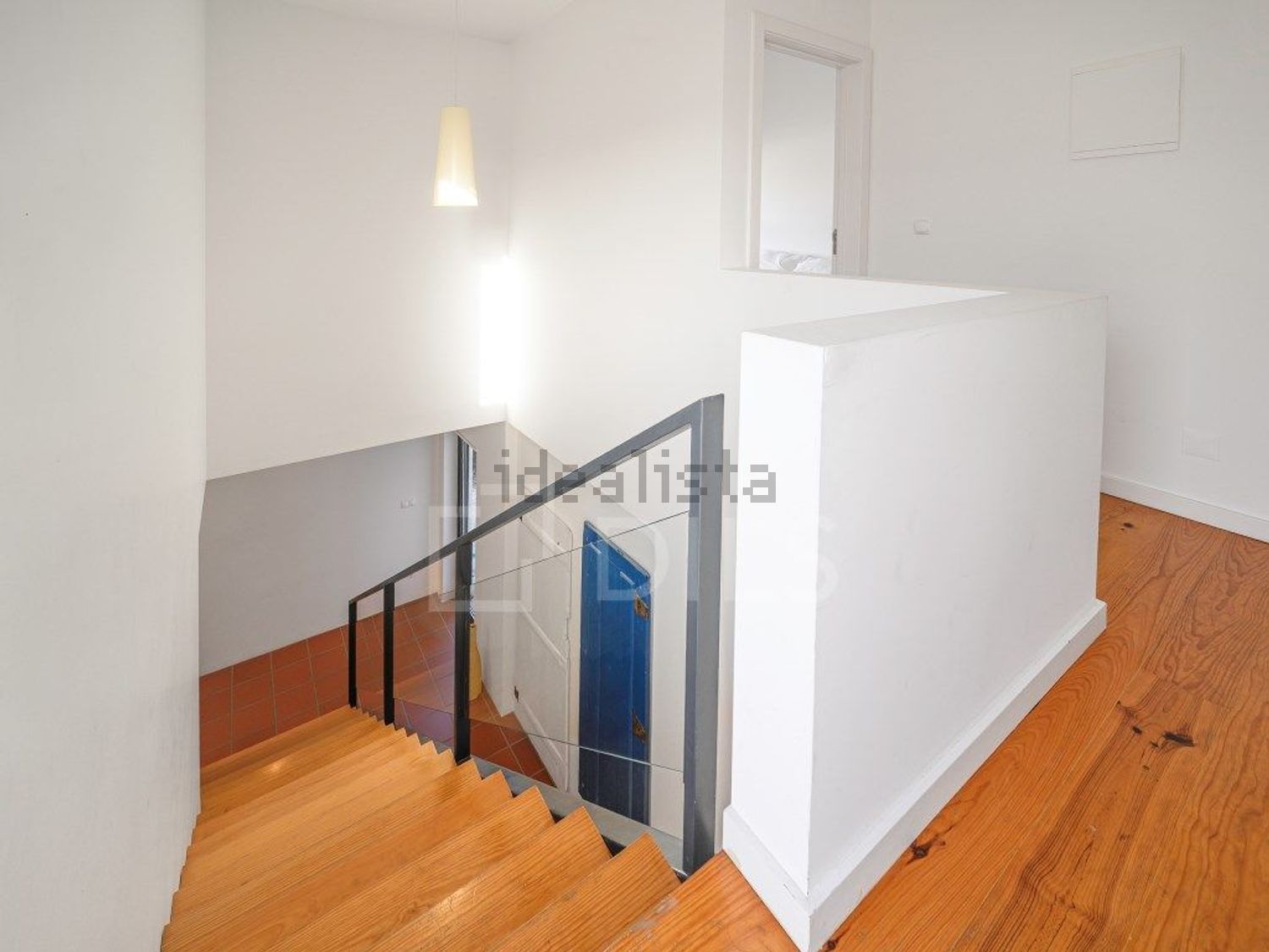 小楼房或独栋别墅出售在Rua do Pinhal - 详情