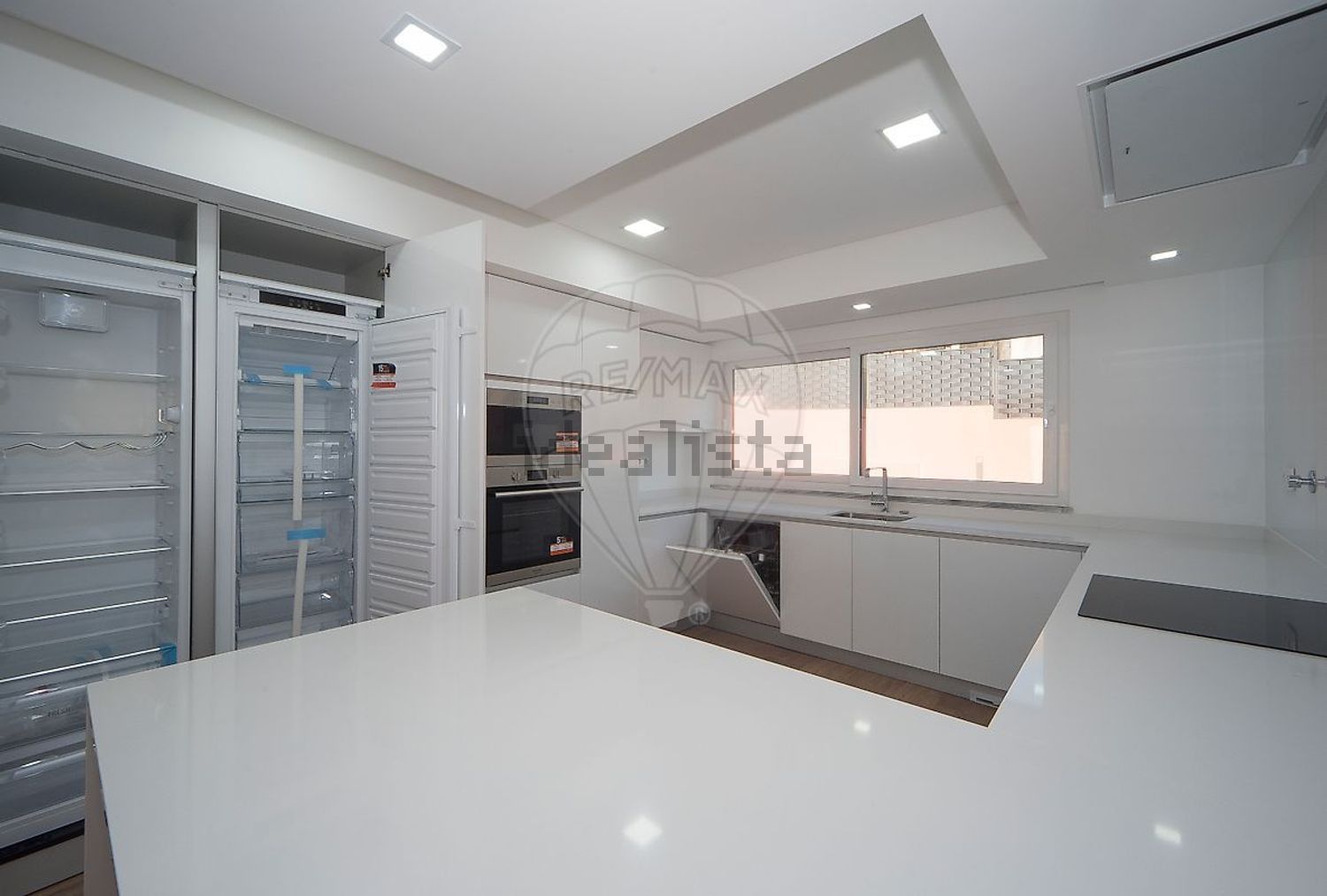 出租小楼房或独栋别墅Cm1318 - 厨房