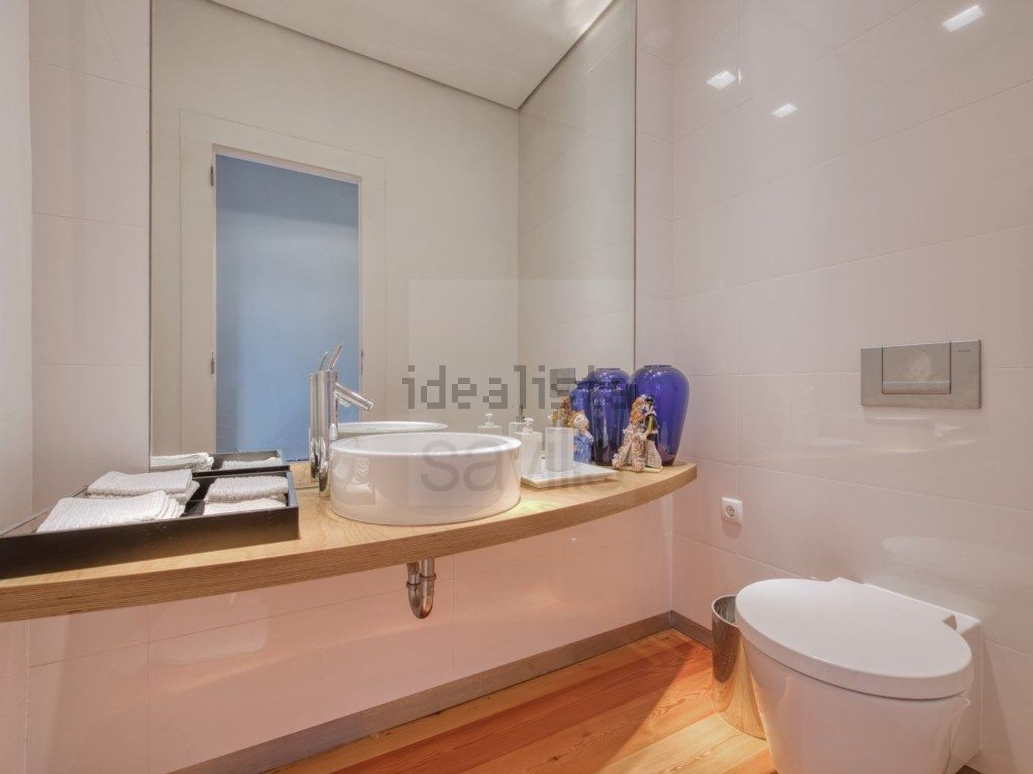 公寓 t3出售在Rua do Barão, 15 - 卫生间