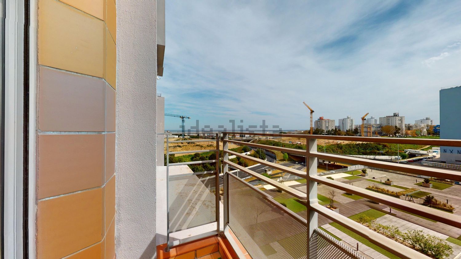 公寓 t3出售在Avenida Cidade de Bratislava, 9 - 阳台