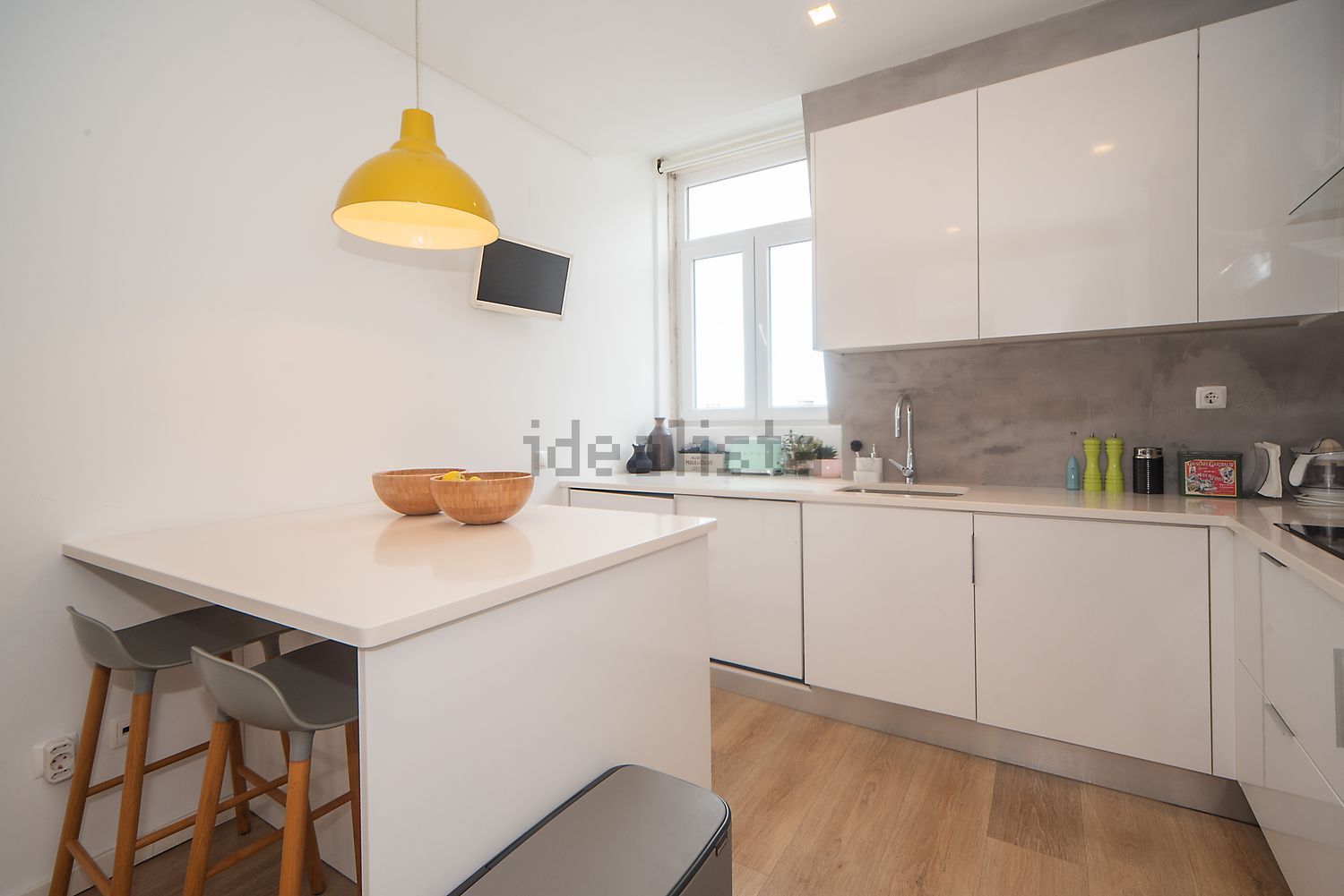 公寓 t3出售在Rua de São Bernardo - 厨房