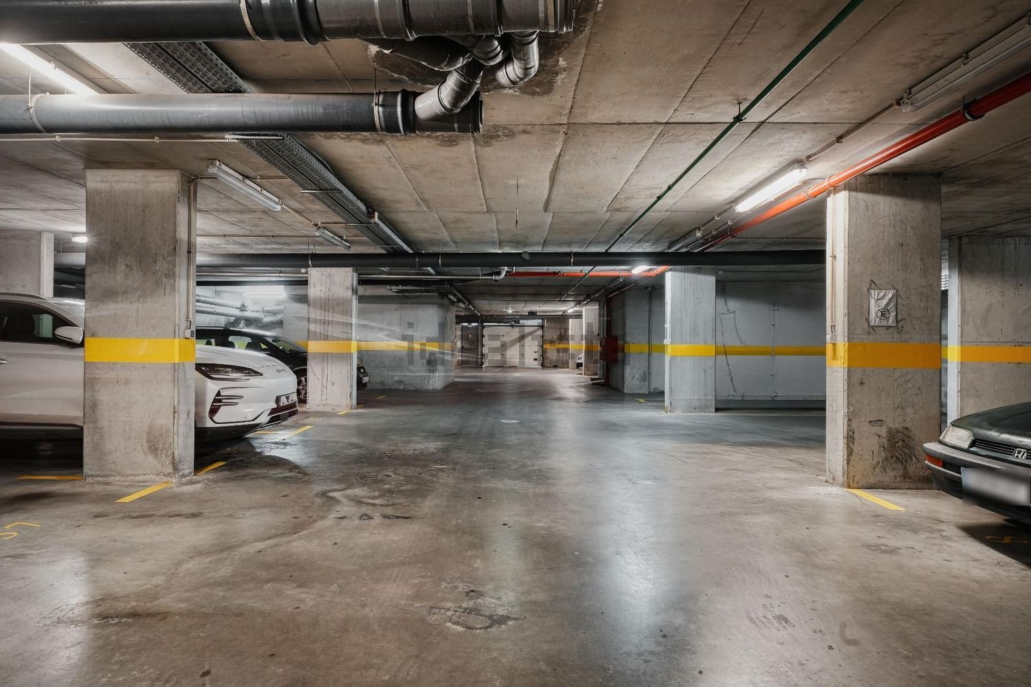 公寓 t3出售在Rua Fernando Gusmão - 停车位