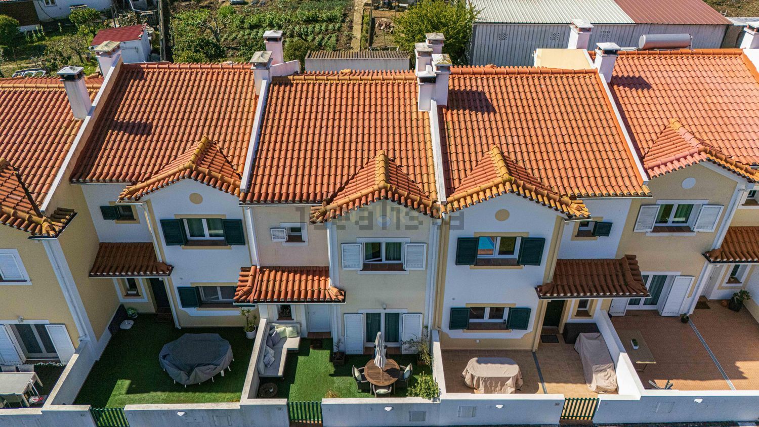 联排别墅出售在Venda do Pinheiro e Santo Estêvão das Galés - 外立面