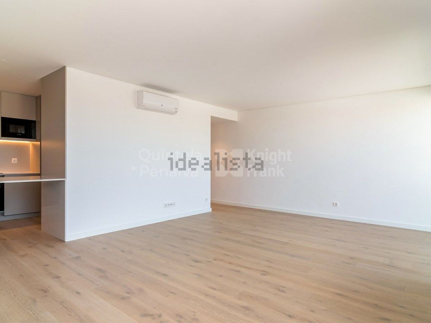 出租公寓 t3在Avenida da Liberdade, 19 - 客厅