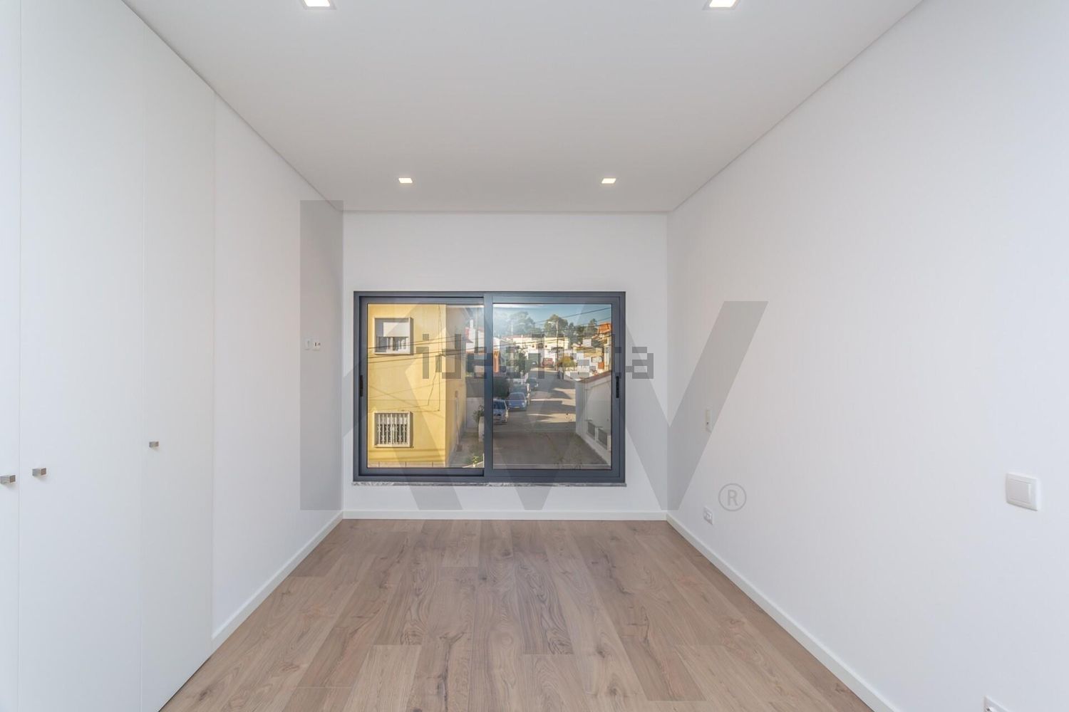 双拼别墅出售在Rua Marechal Craveiro Lopes s/n - 照片