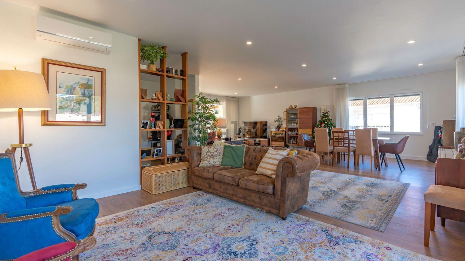 小楼房或独栋别墅出售在Avenida Engenheiro Arantes e Oliveira, 4 - 客厅