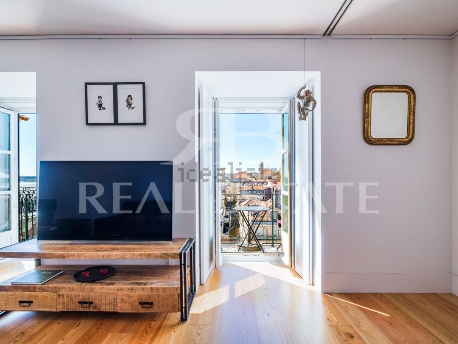 公寓 t3出售在Rua António Maria Cardoso, 11 - 卧室