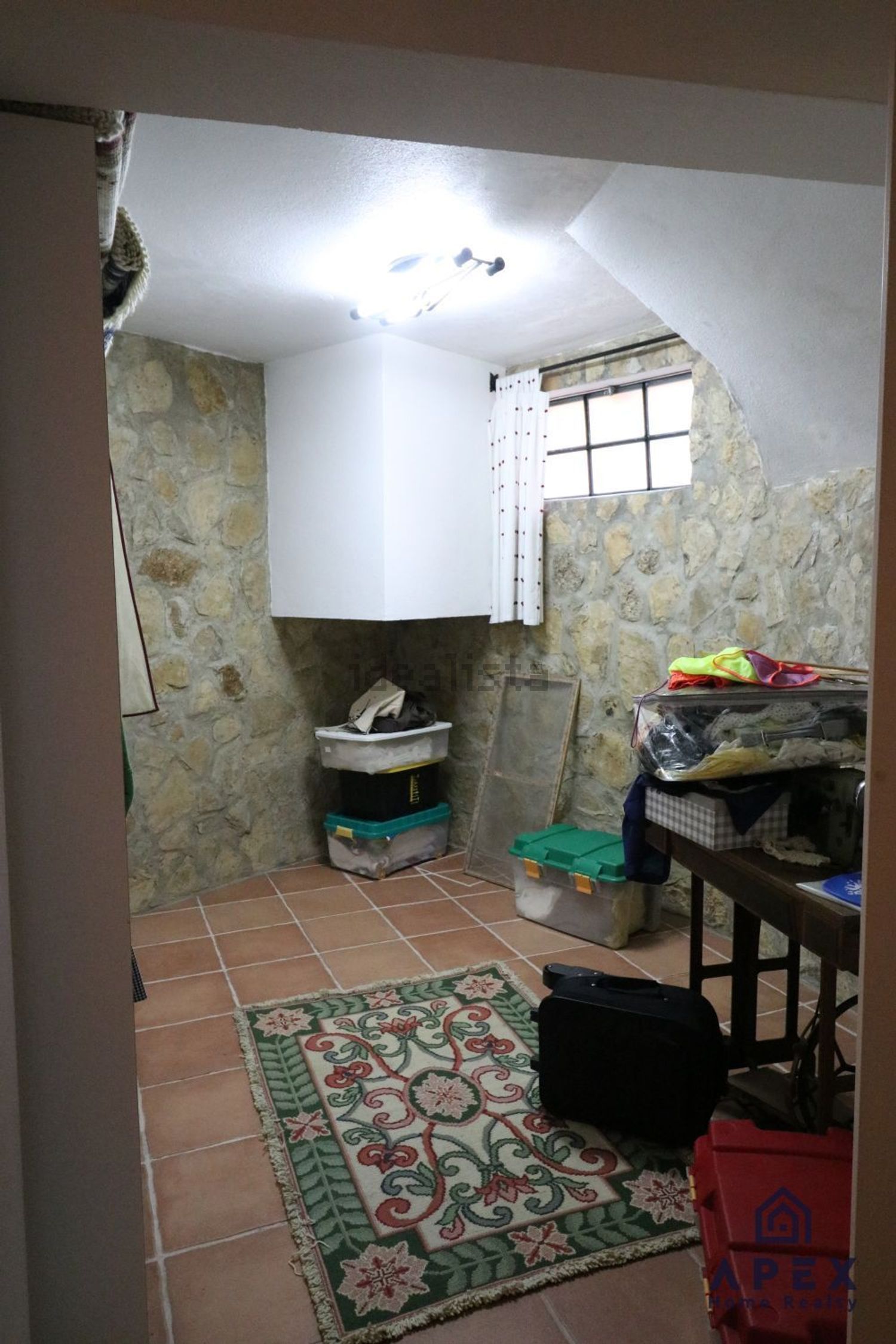 出租小楼房或独栋别墅在Fanhões - 照片