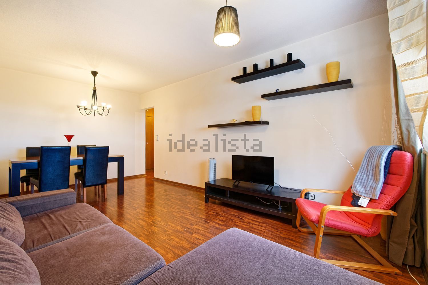 出租公寓 t2在Rua Abel Teixeira Pinto - 客厅