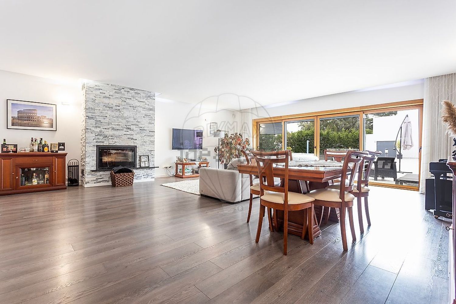 小楼房或独栋别墅出售在Largo do Juncalinho - 客厅