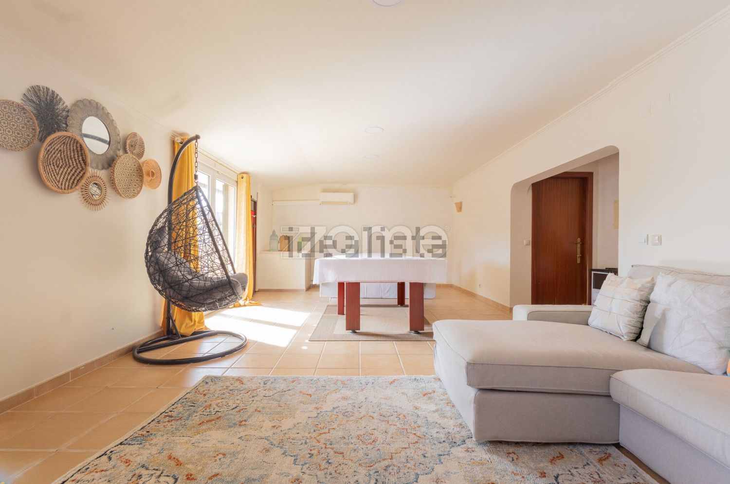 小楼房或独栋别墅出售在Rua Luís Vaz de Camões s/n - 详情