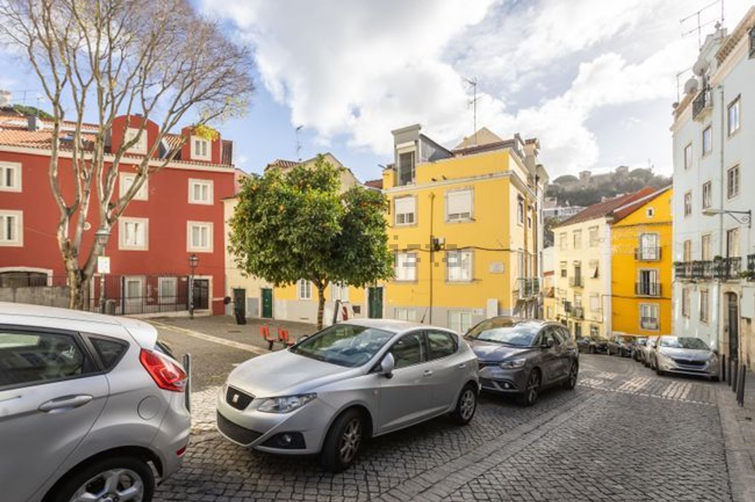 公寓 t2出售在Largo das Olarias s/n - 周边