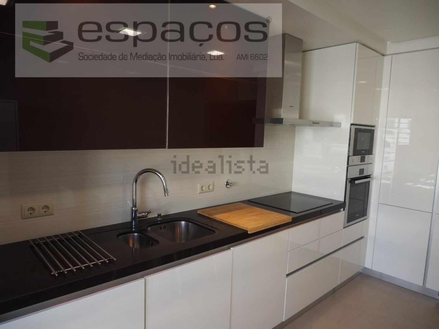 出租公寓 t4在Santa Iria de Azoia - São João da Talha - Bobadela - 厨房