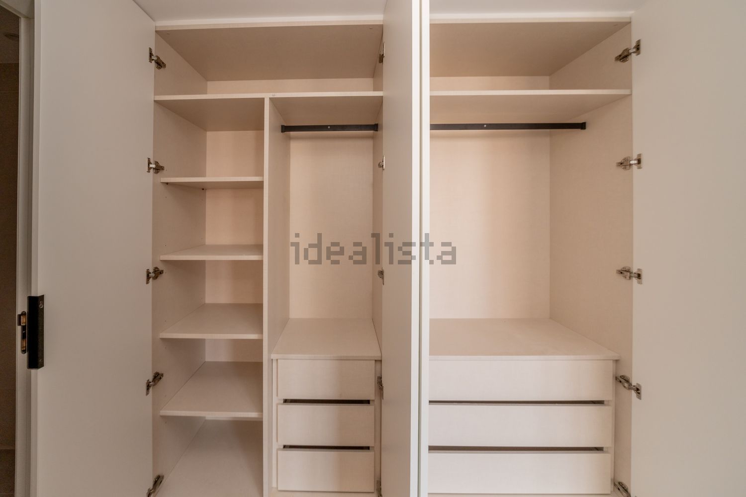 公寓 t1出售在Avenida Tenente Valadim - 详情