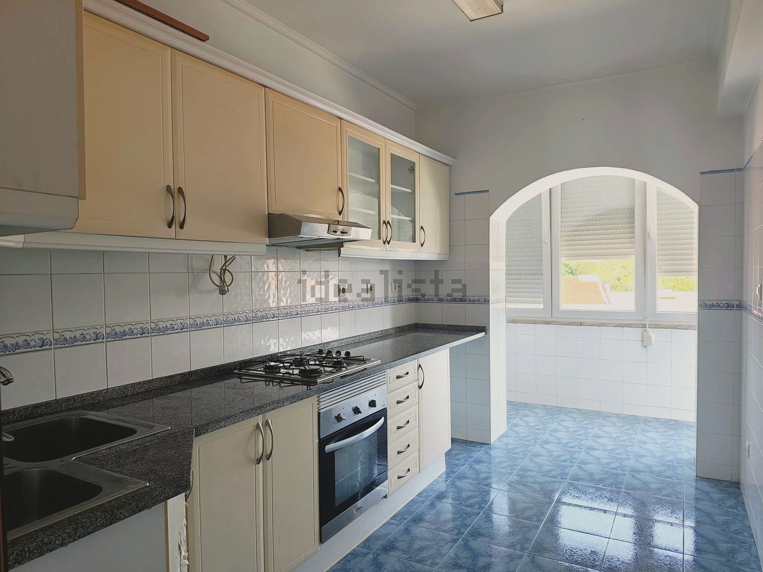 公寓 t1出售在Rua António Sérgio - 厨房