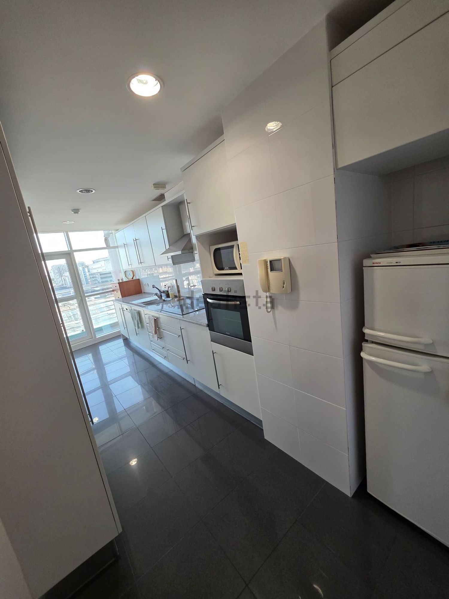 出租复式公寓在Avenida do Índico - 厨房